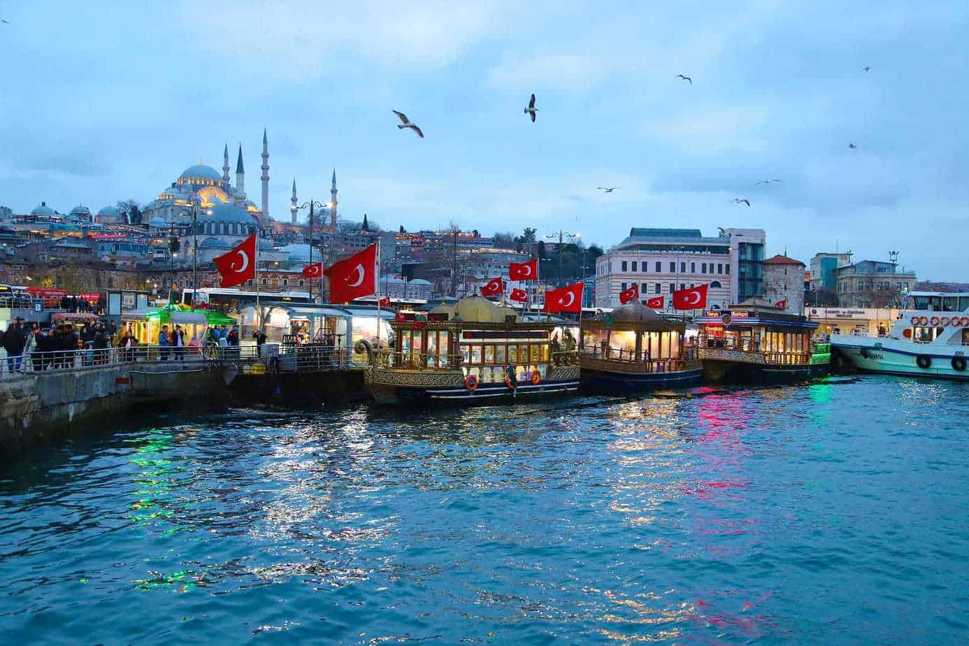 travel to Eminonu Istanbul