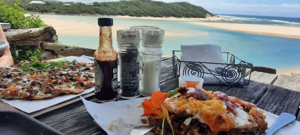 Pizzeria Pizzarella overlooking Kariega beach Kenton On Sea