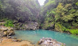 Turquoise Ma Da Lake in the Ma Da Valley